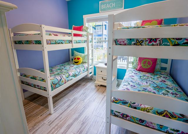 Main Level | Bedroom 2 | Two Twin Bunkbeds