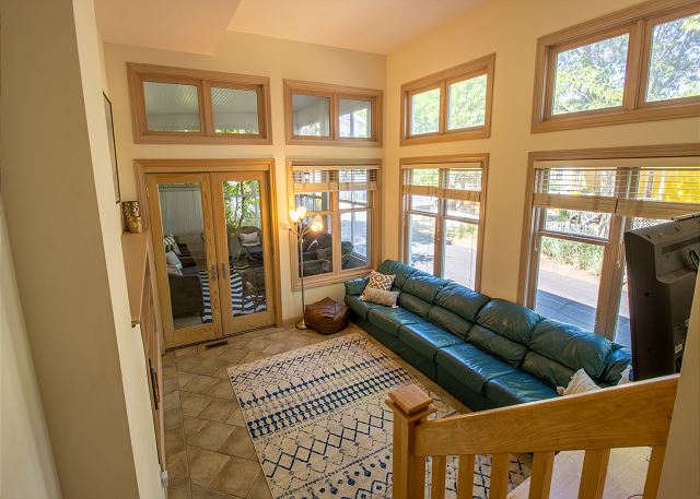 Main Level | Sunroom | Attached Screened-in Porch