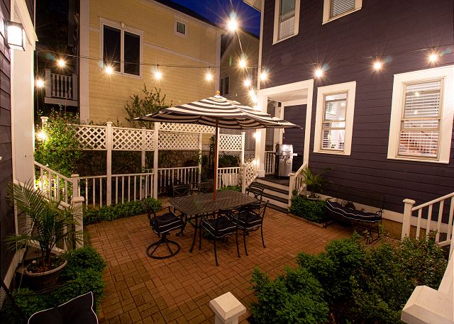 Outside Living | Patio with Grill and Dining