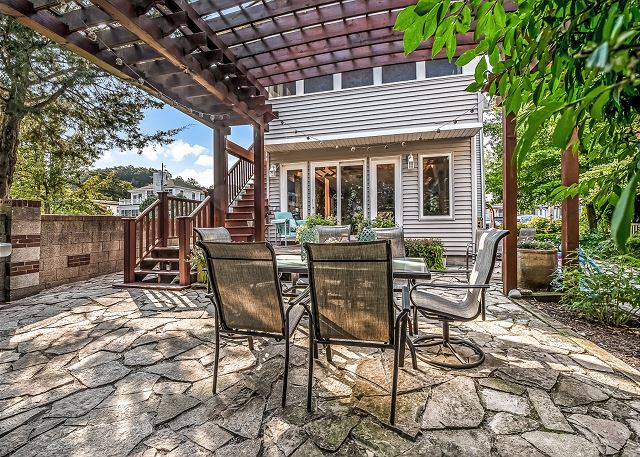 Outside Living | Dining Outside Living | Dining