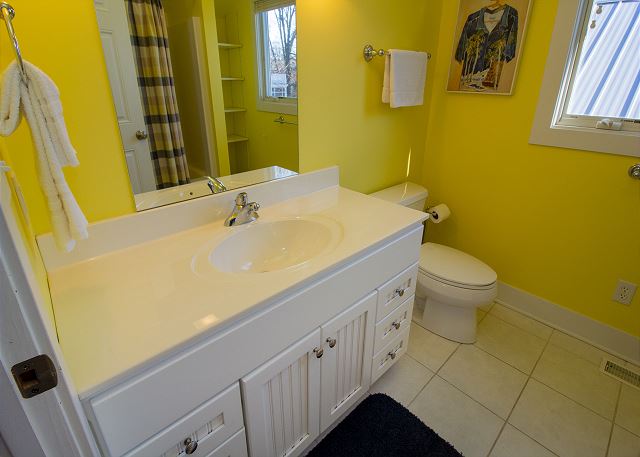 Second floor full bathroom Second floor full bathroom