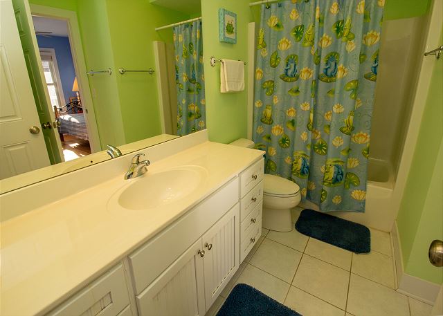 Main level hall bath attached to twin and day bed Main level hall bath attached to twin and day bed