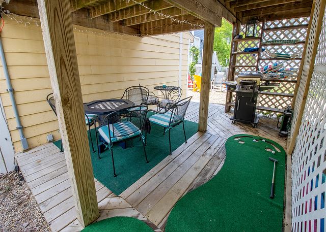 Outdoor Living | Lower  Deck With Putting Green