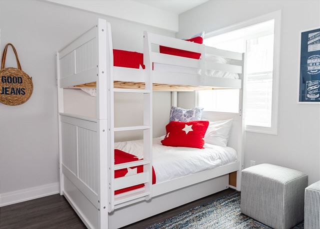 Basement | Bedroom 7 | One Full over Full Bunk Beds