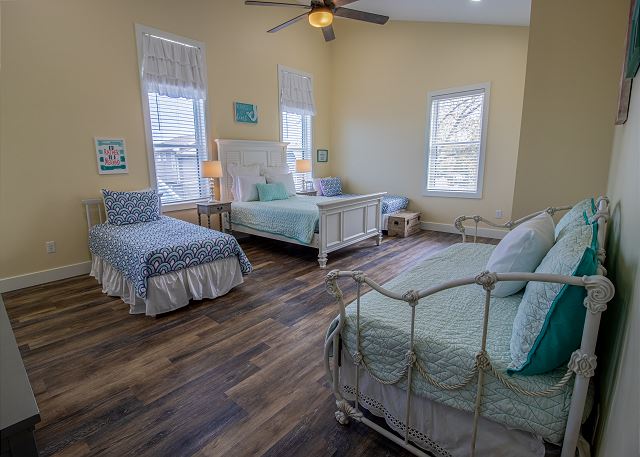 Second Level | Bedroom 3 | Three Twins and 1 Queen Second Level | Bedroom 3 | Three Twins and 1 Queen