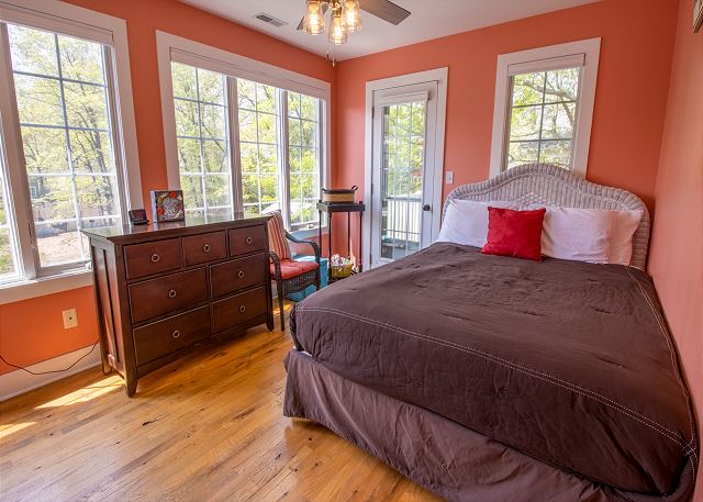 Second Level | Bedroom 4 | Queen with Attached Bath Second Level | Bedroom 4 | Queen with Attached Bath