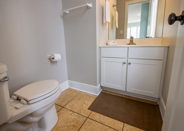 Main Level | Powder Room Main Level | Powder Room