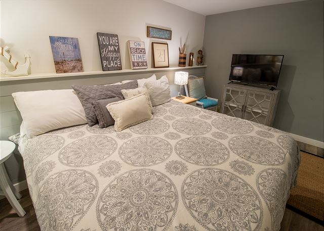 Garden Level | Bedroom 4 | King Garden Level | Bedroom 4 | King