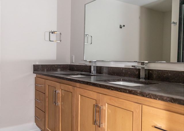 Bath 6 | Attached to Bedroom 6 Bath 6 | Attached to Bedroom 6