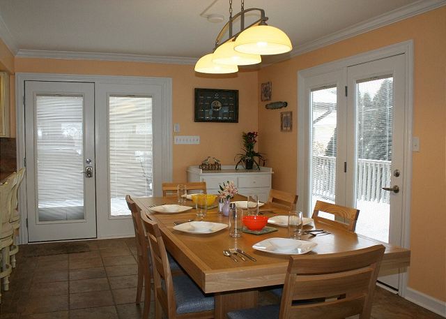 Dining Dining
