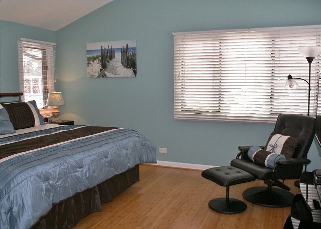 Upstairs King Bedroom Upstairs King Bedroom
