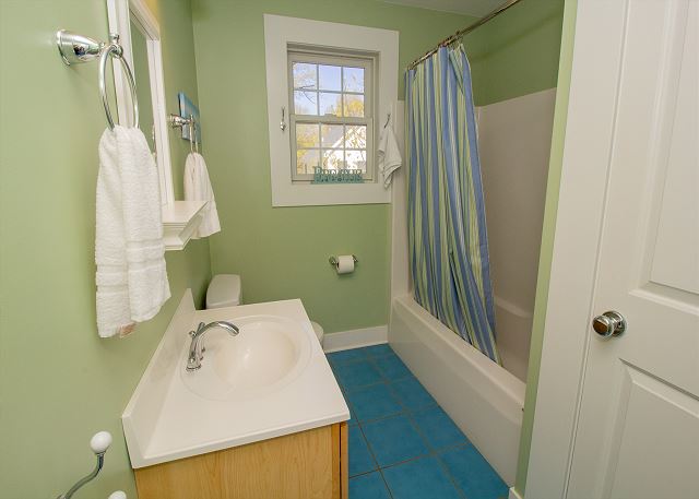 Second floor attached full bath Second floor attached full bath