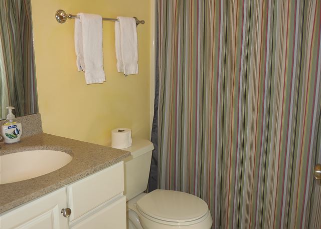 Full Bathroom Full Bathroom
