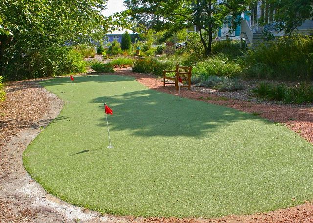 Small putting green Small putting green