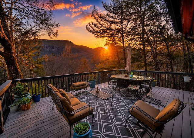 MOUNTAIN VIEW RETREAT
