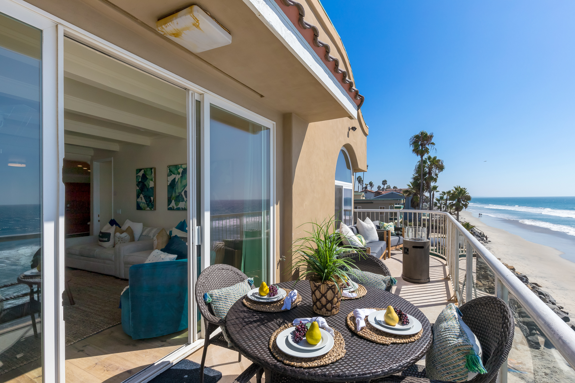NEWLY REMODELED Stunning Oceanfront Rental P91210 