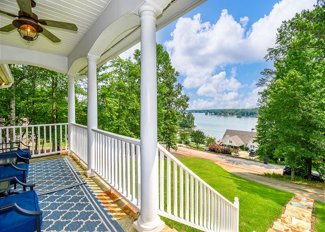NEW! Heavenly View by Big Fish Real Estate Group at Lake Martin, sleeps 9! 