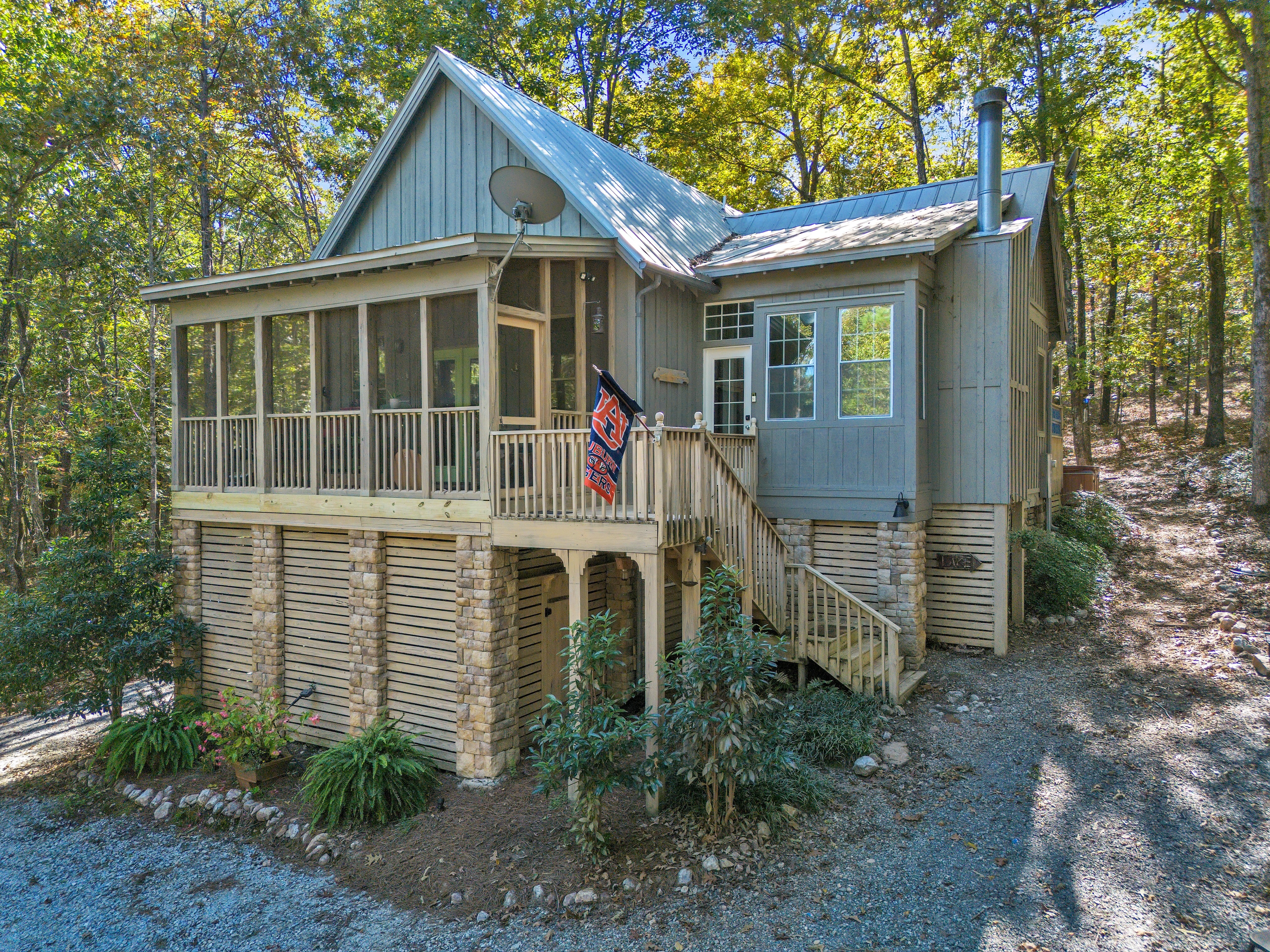 Eagle's Treehouse