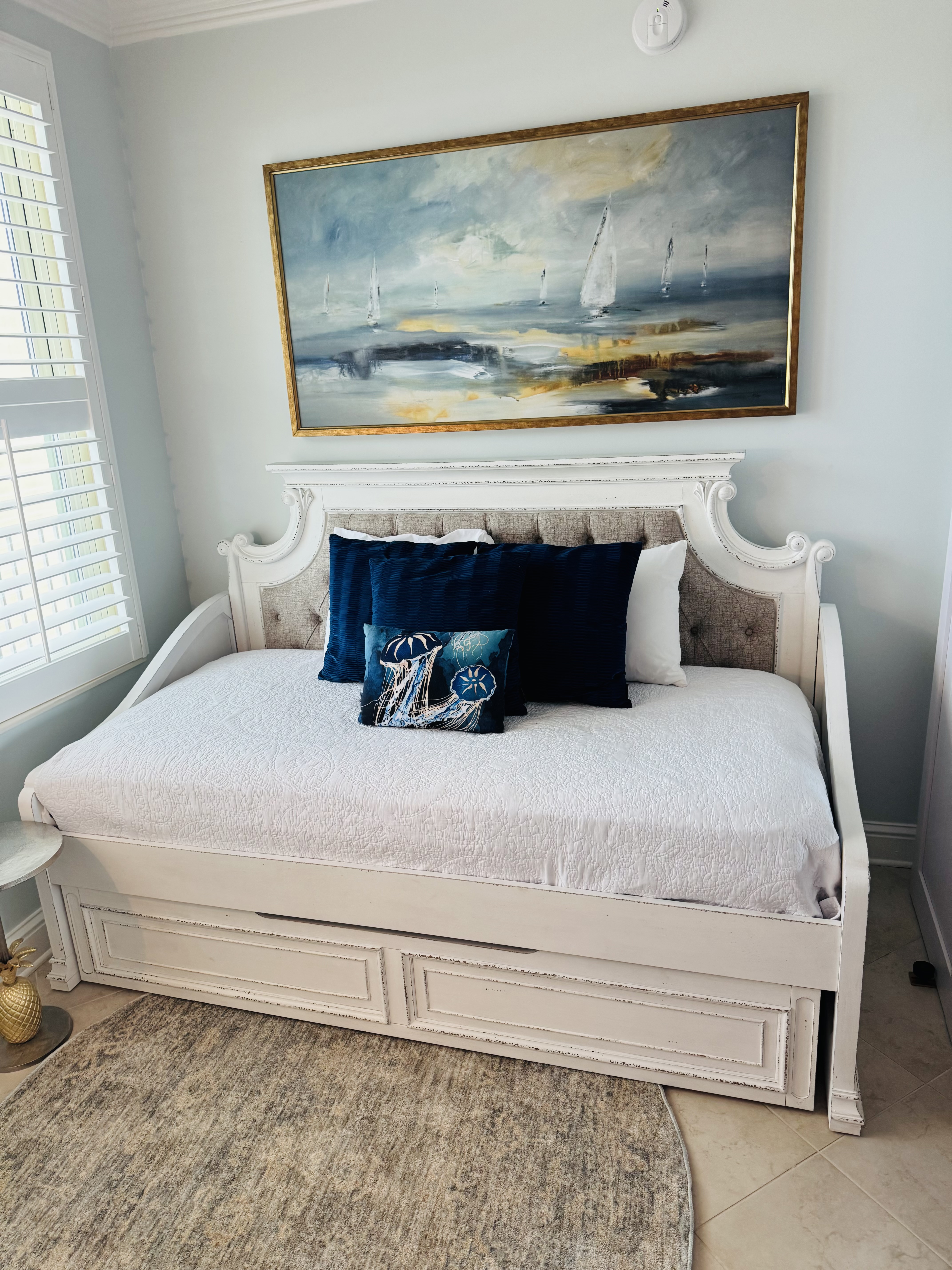 Bedroom 4 Twin Daybed with Trundle