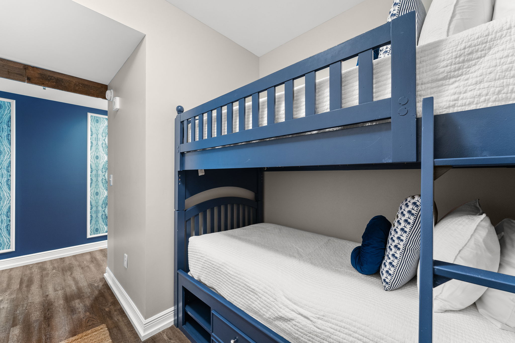 Sterling Breeze 1002 | Photo 27