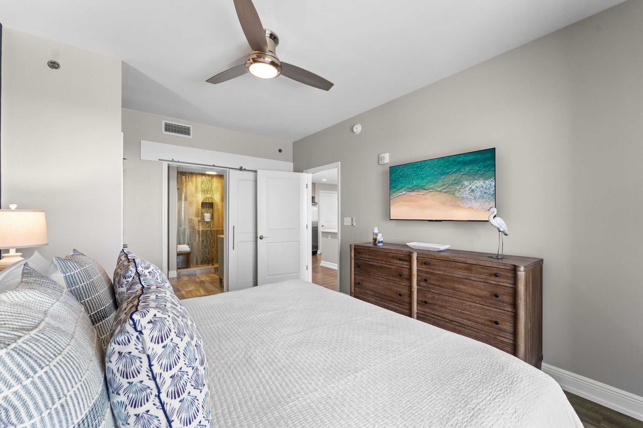 Sterling Breeze 1002 | Photo 12