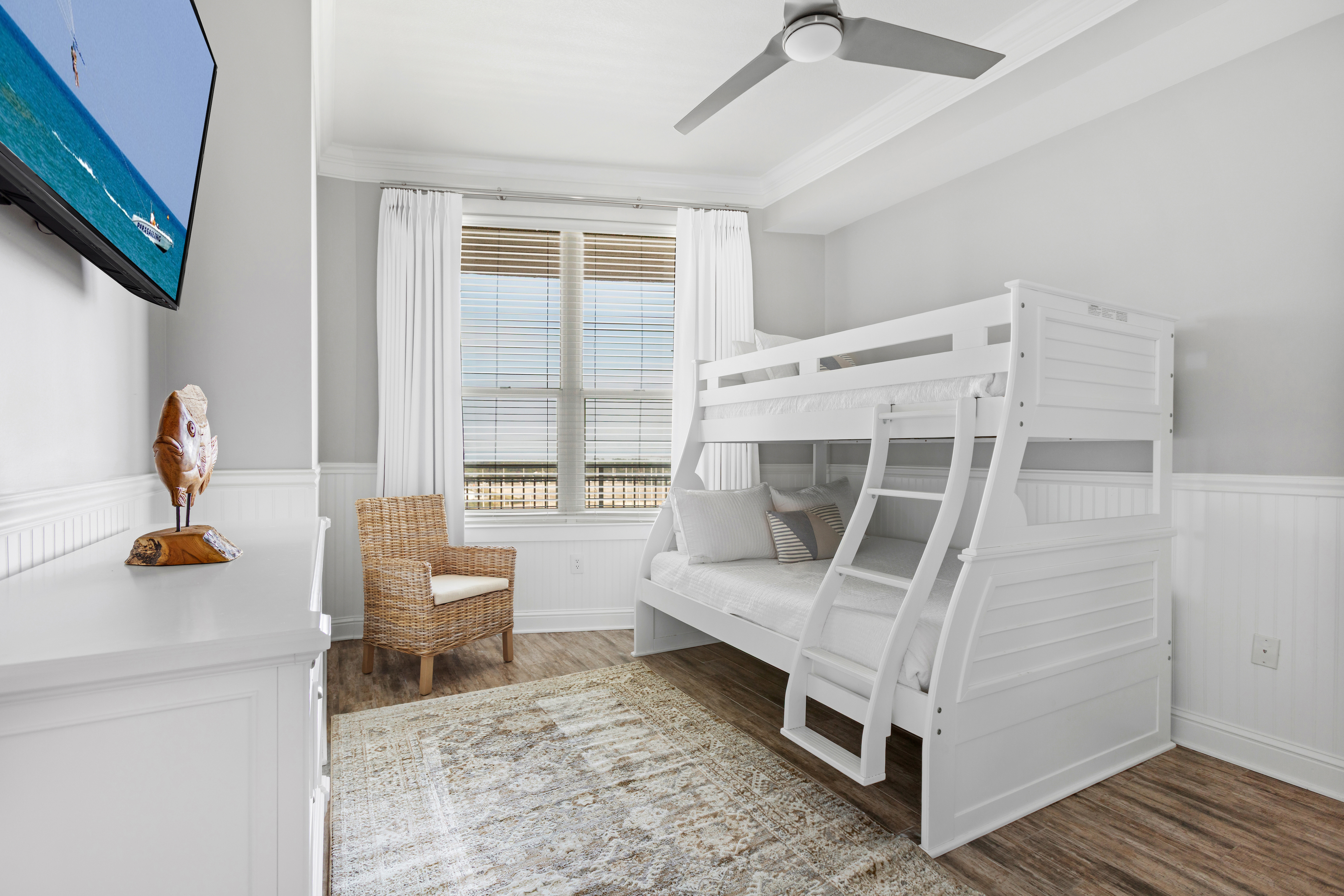 Aqua 2204 | Photo 18