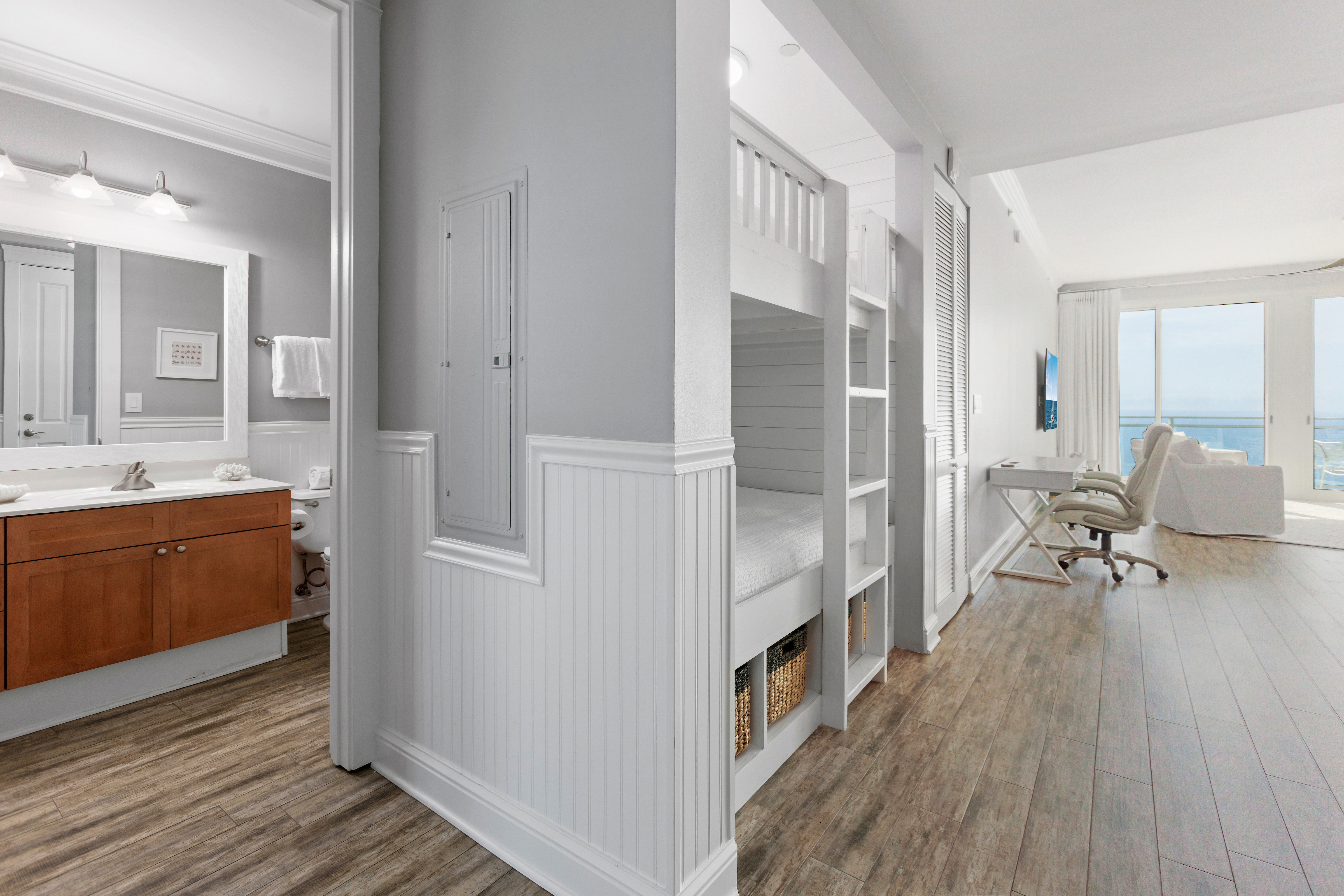 Aqua 2204 | Photo 27