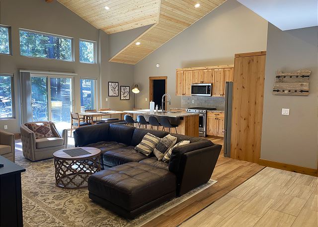 SH7 - Inviting & Open Ranch Style Home 3