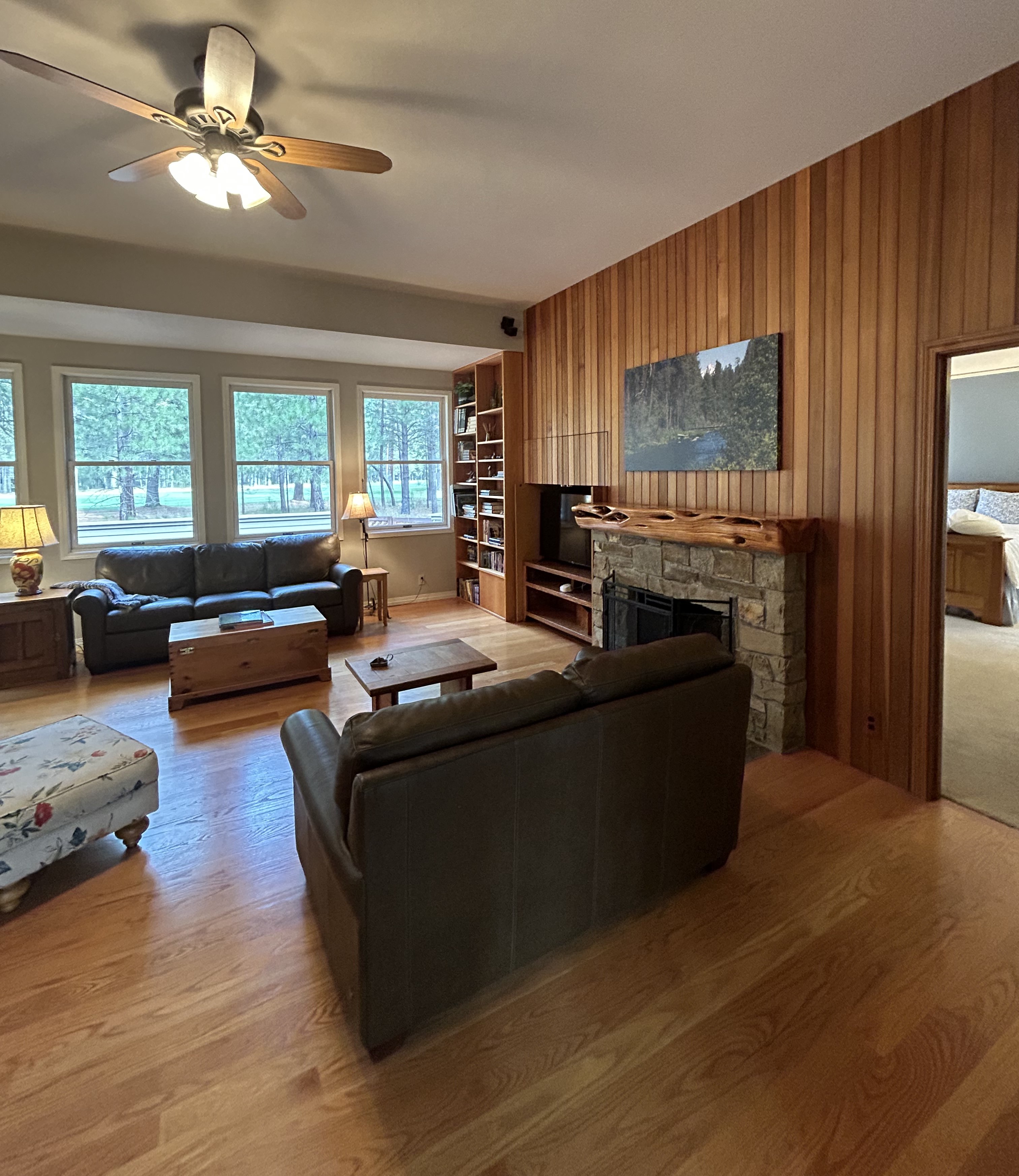 GH68 - Big & Beautiful Golf Course Home | Photo 2
