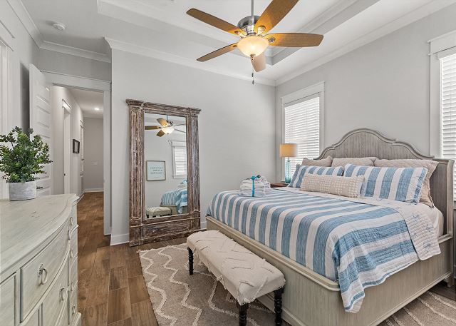 24 York Ln A | Edgewater Escape 2
