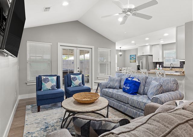307 Oleander Dr | Swizzlin' By The Sea 2