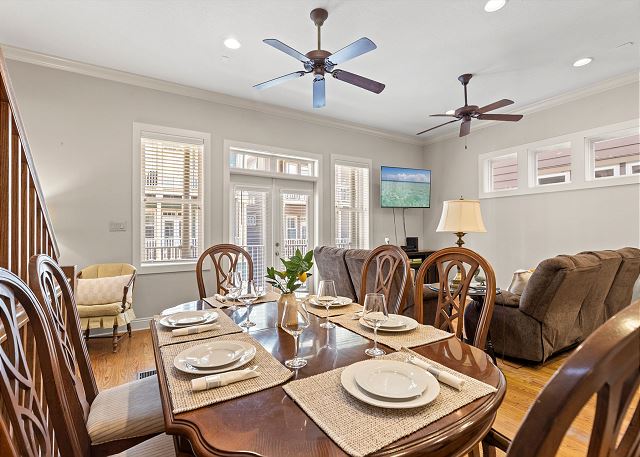 6230 Thomas Dr | Serenity by the Sea 4