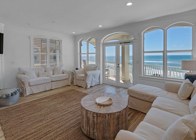 Monterey Condos C301