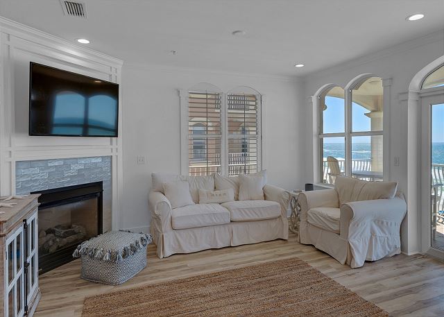 Monterey Condos C301 6