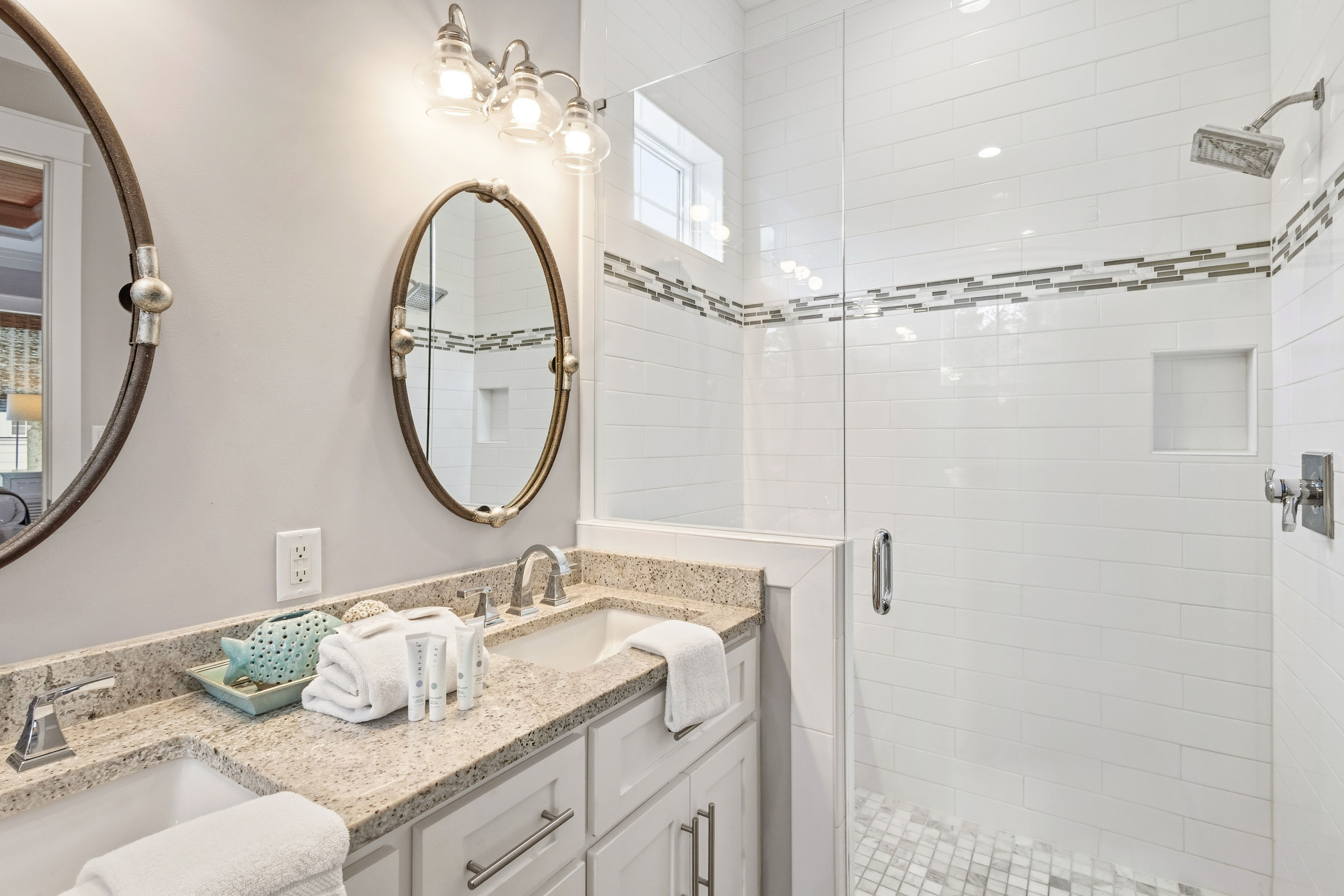 No Shady Beaches | Photo 28