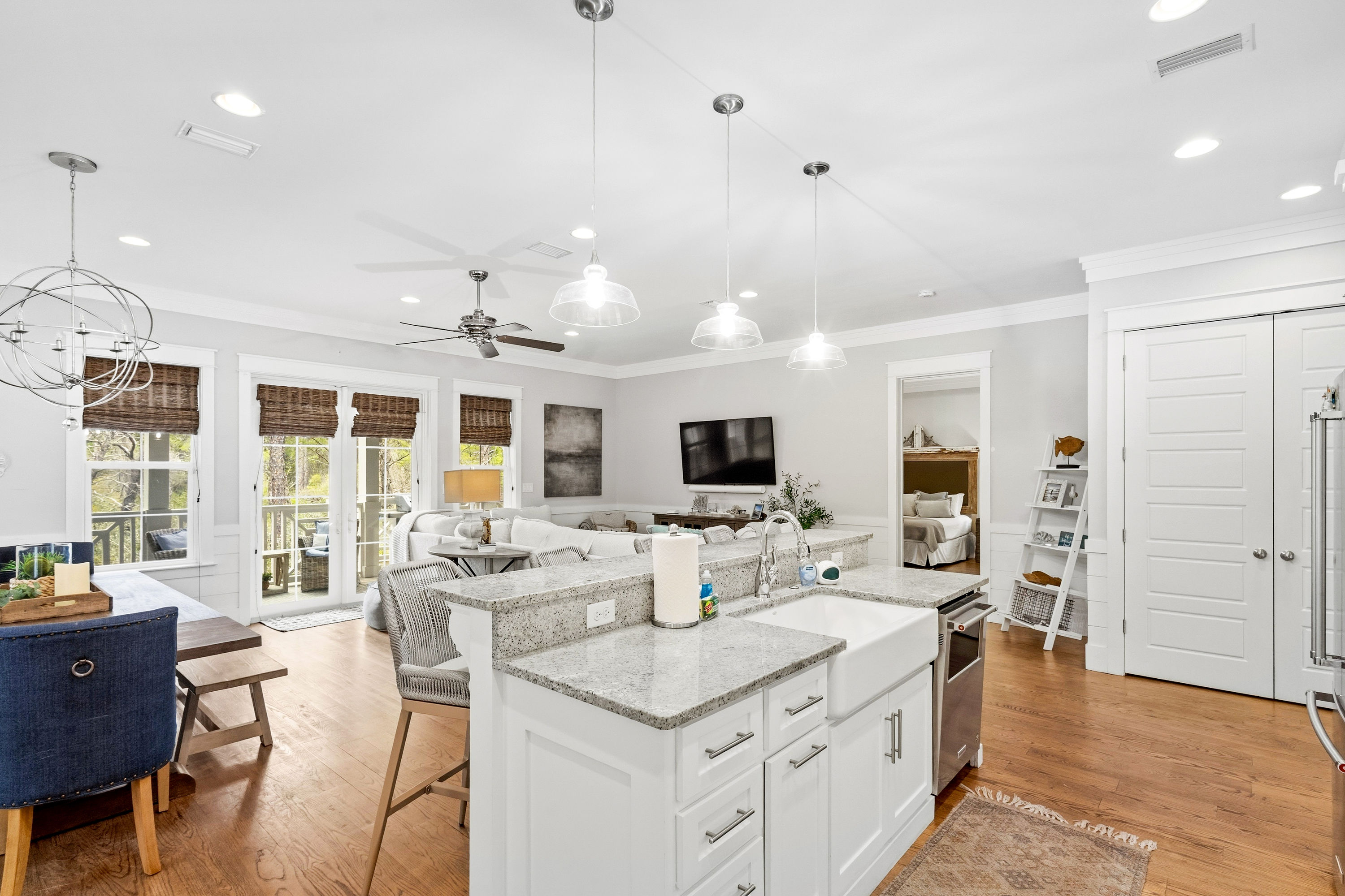 No Shady Beaches | Photo 37