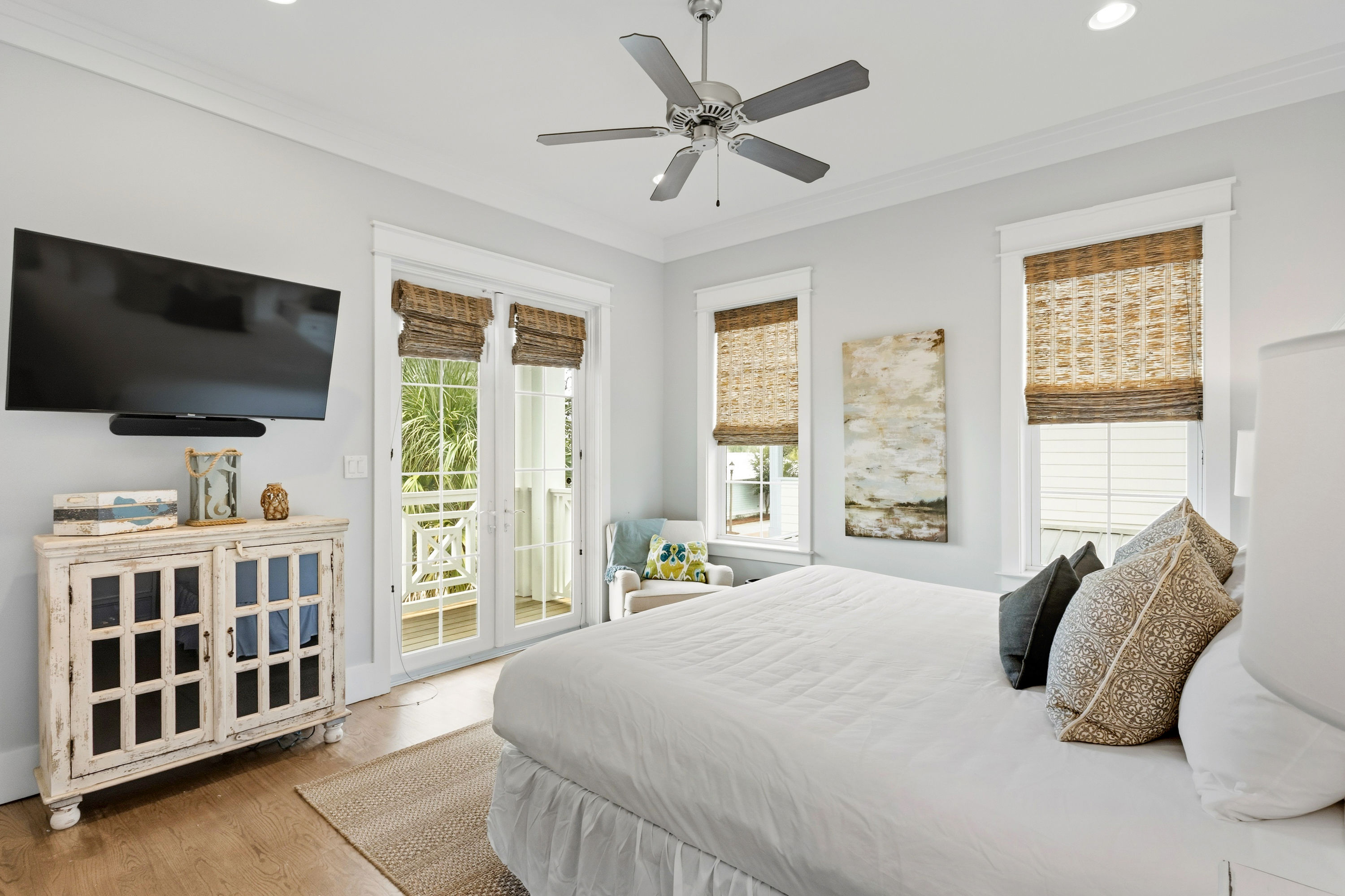 No Shady Beaches | Photo 31