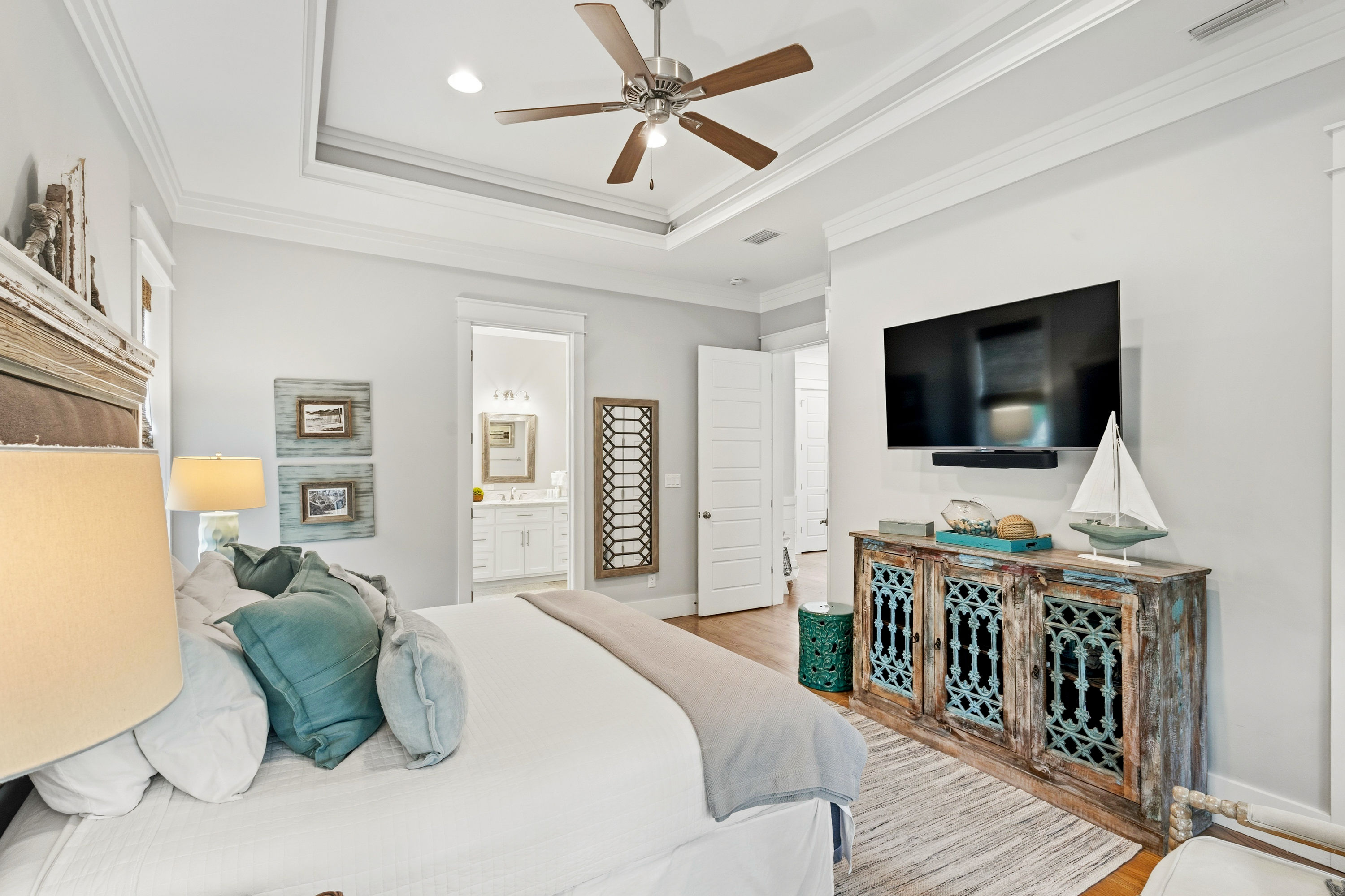 No Shady Beaches | Photo 39