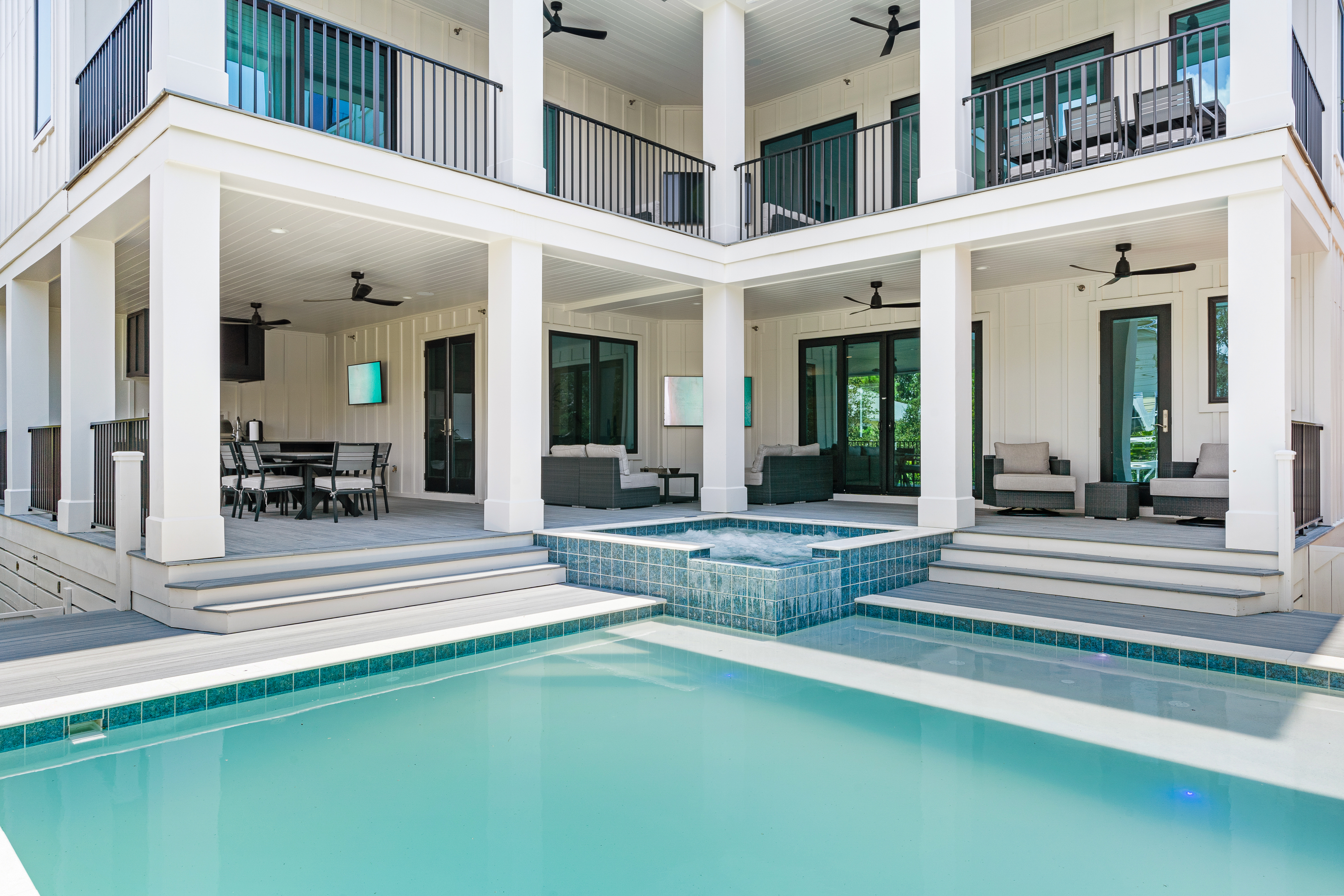 All Decked Out Seagrove | Photo 4