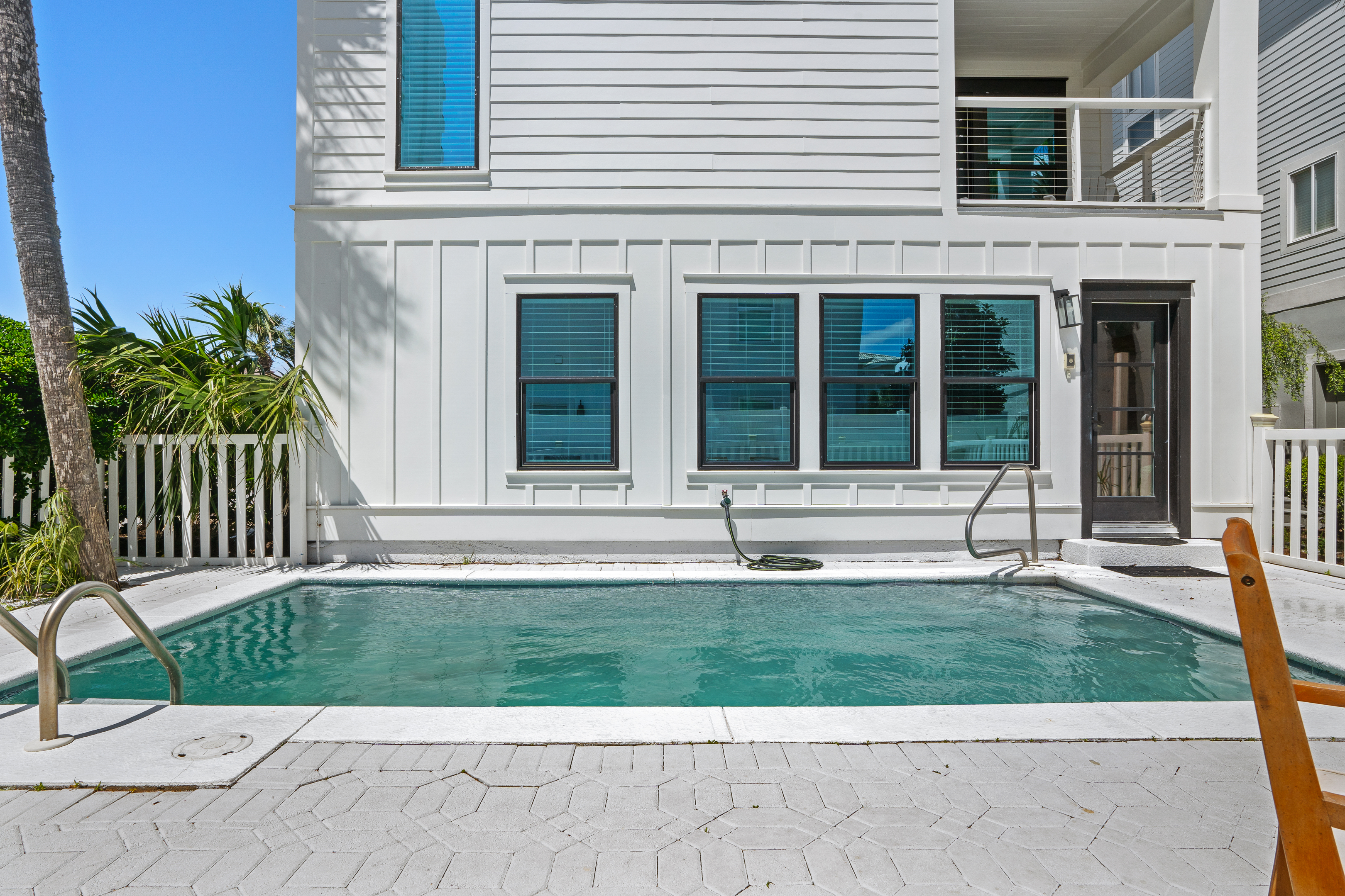 Beach Music | Photo 1