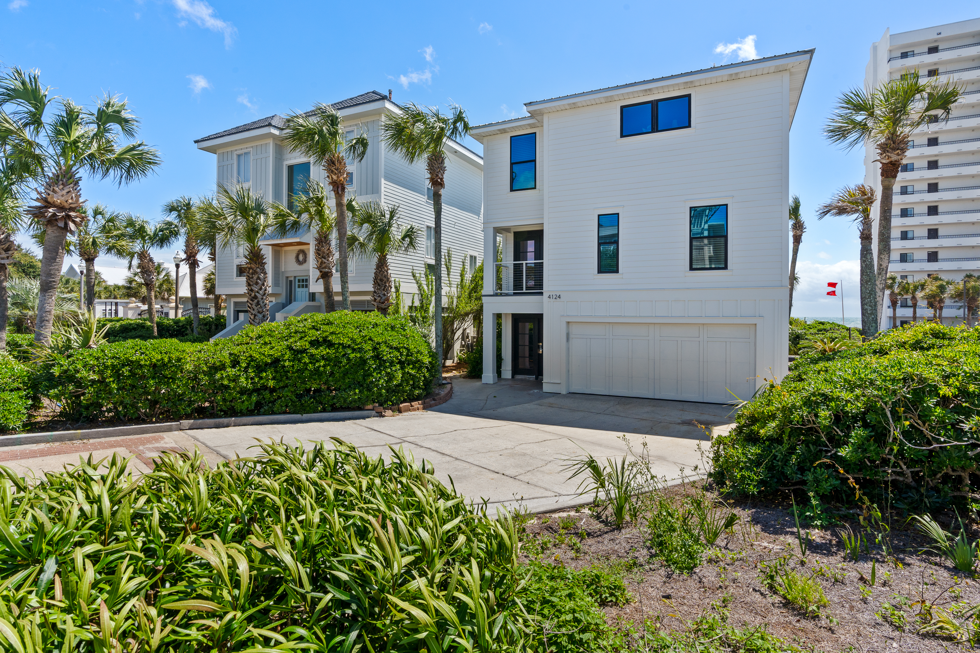 Beach Music | Photo 3