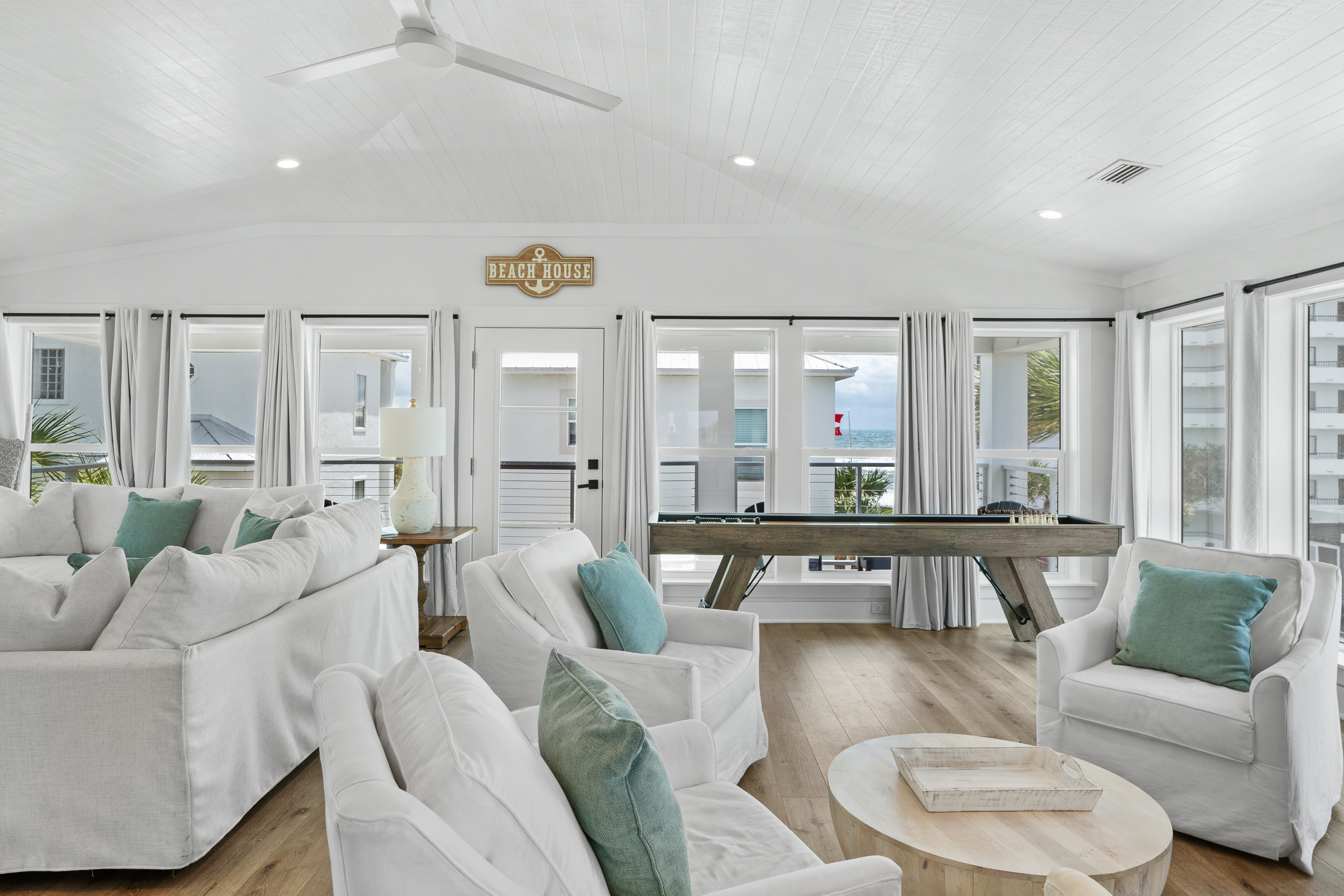 Beach Music | Photo 5