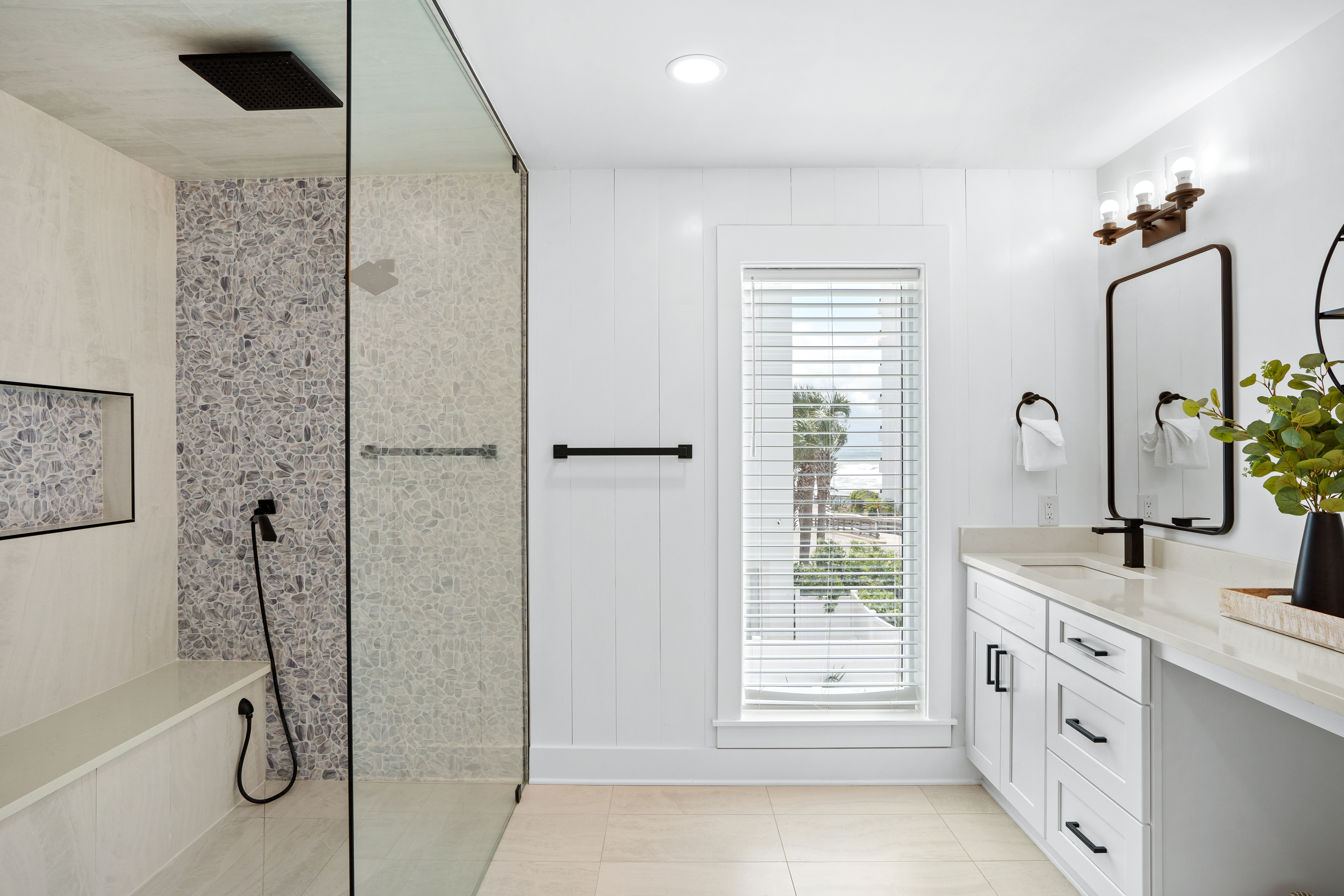 Beach Music | Photo 39