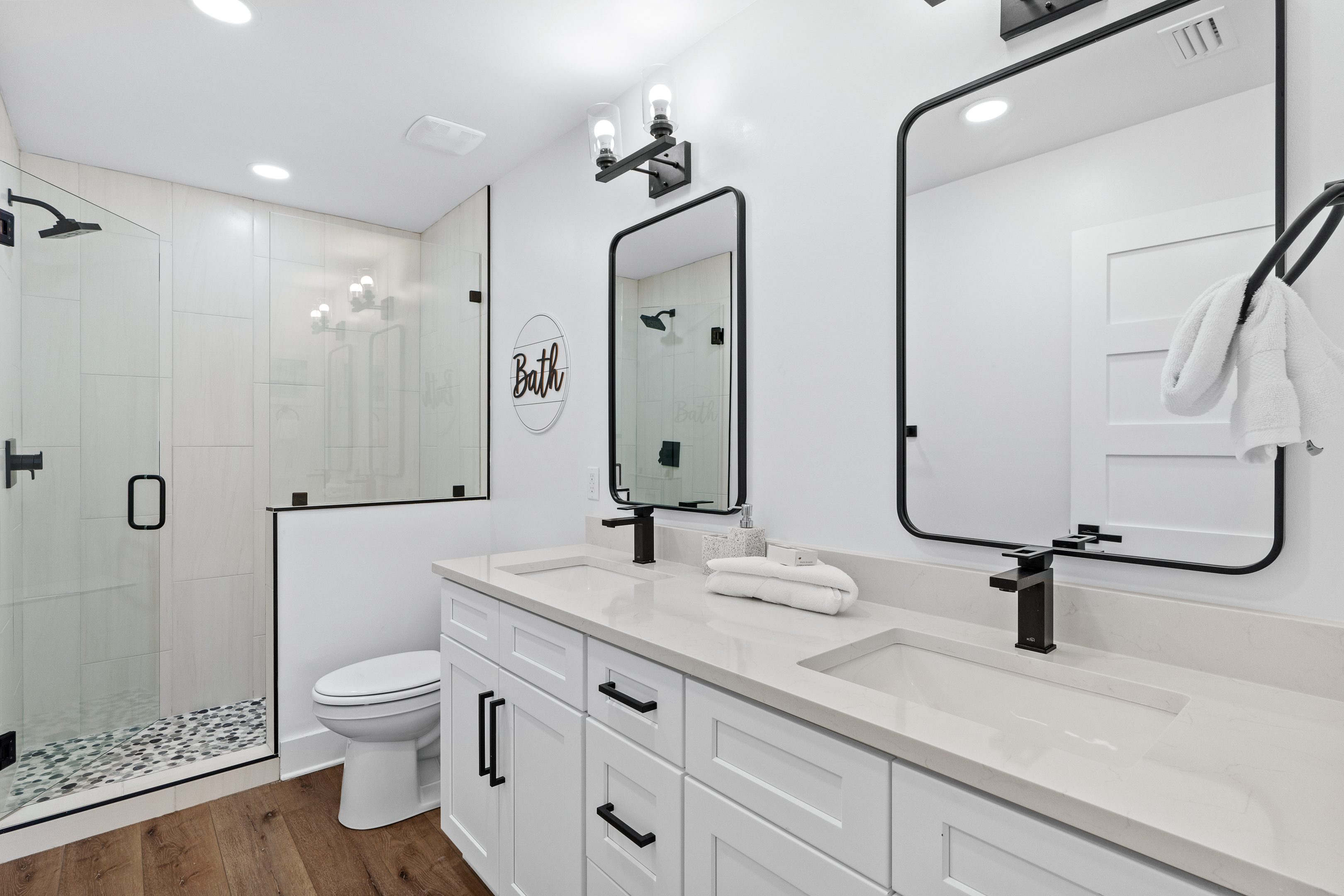 Beach Music | Photo 16