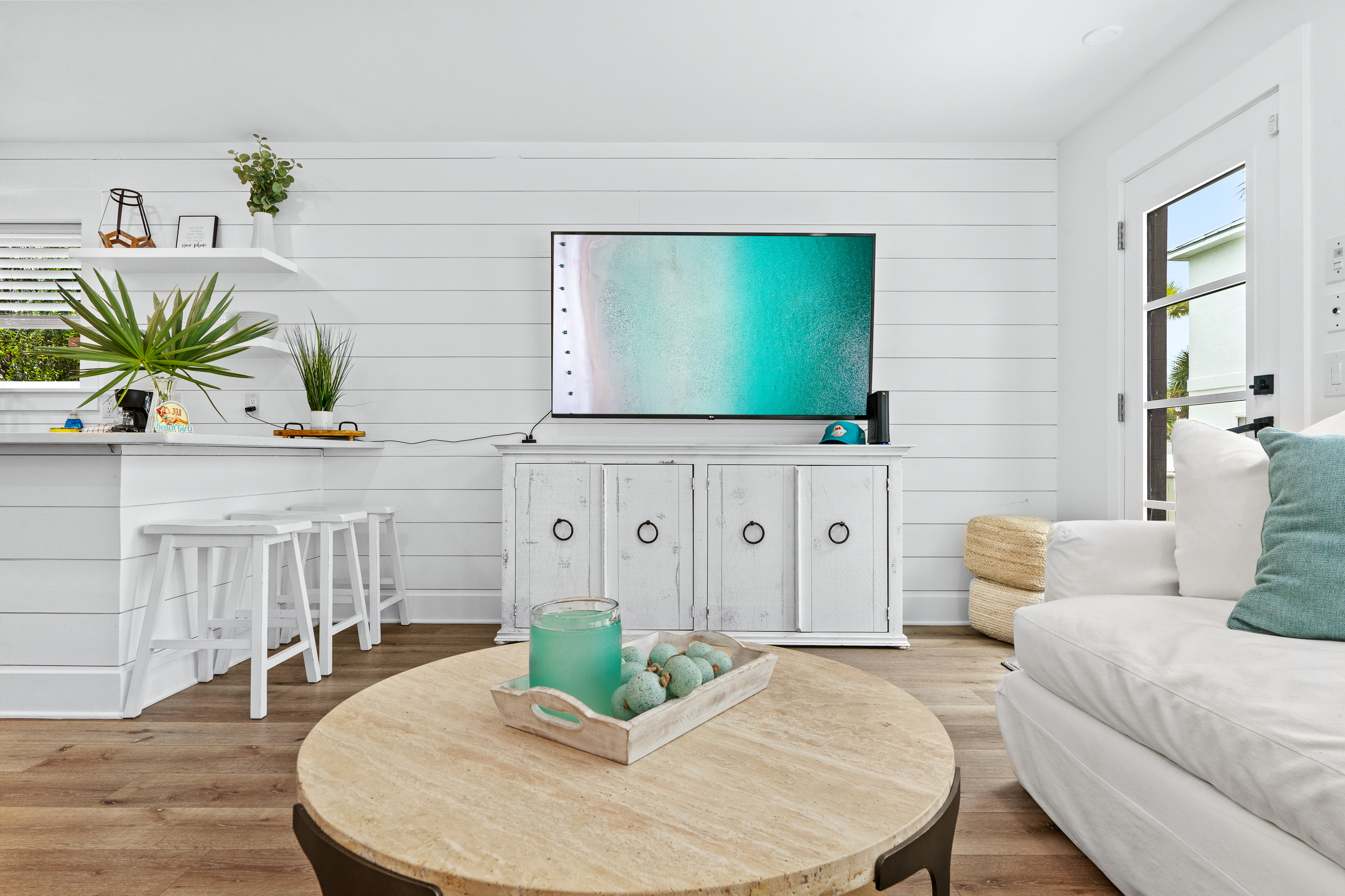 Beach Music | Photo 54