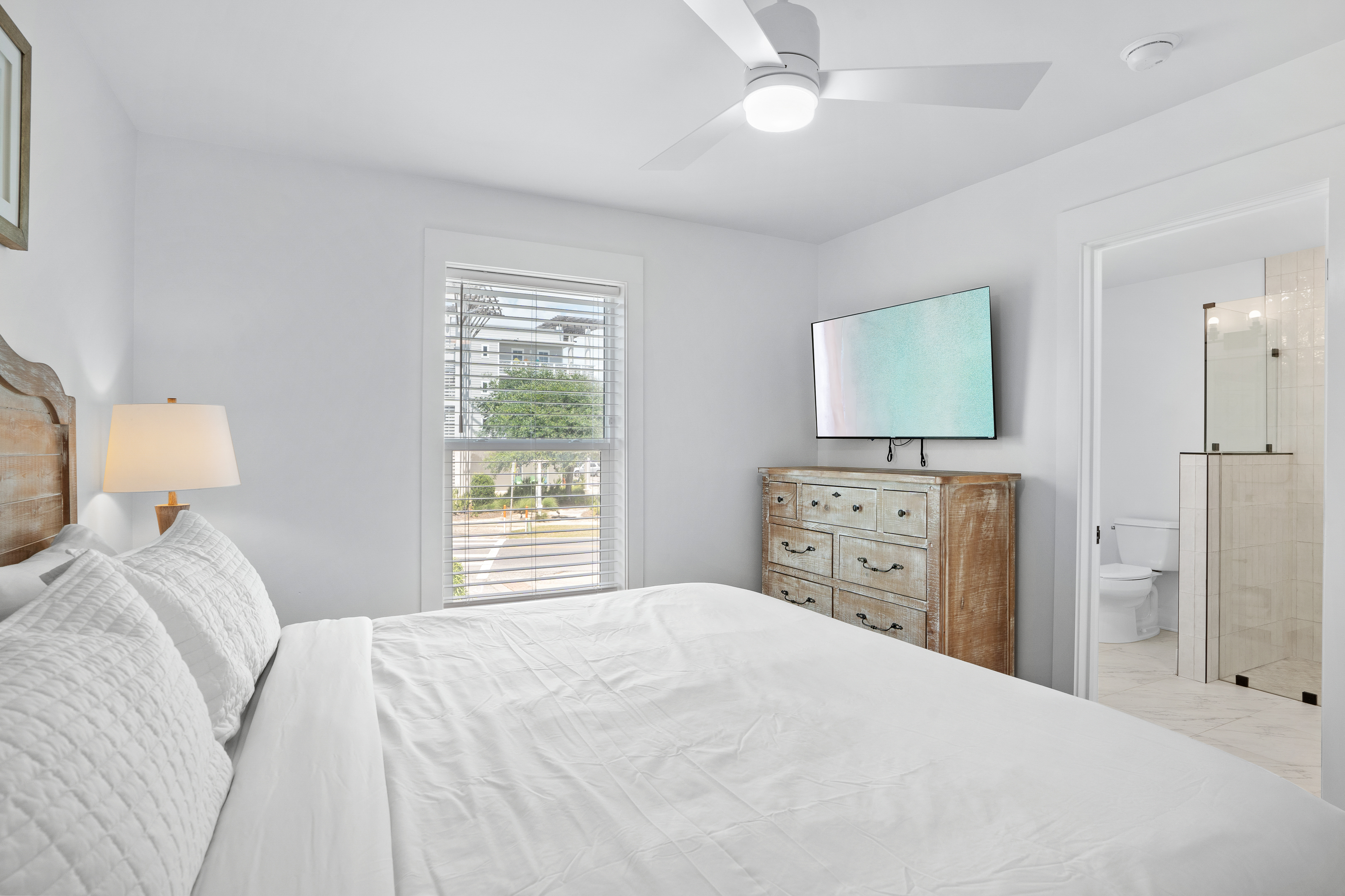 Beach Music | Photo 15