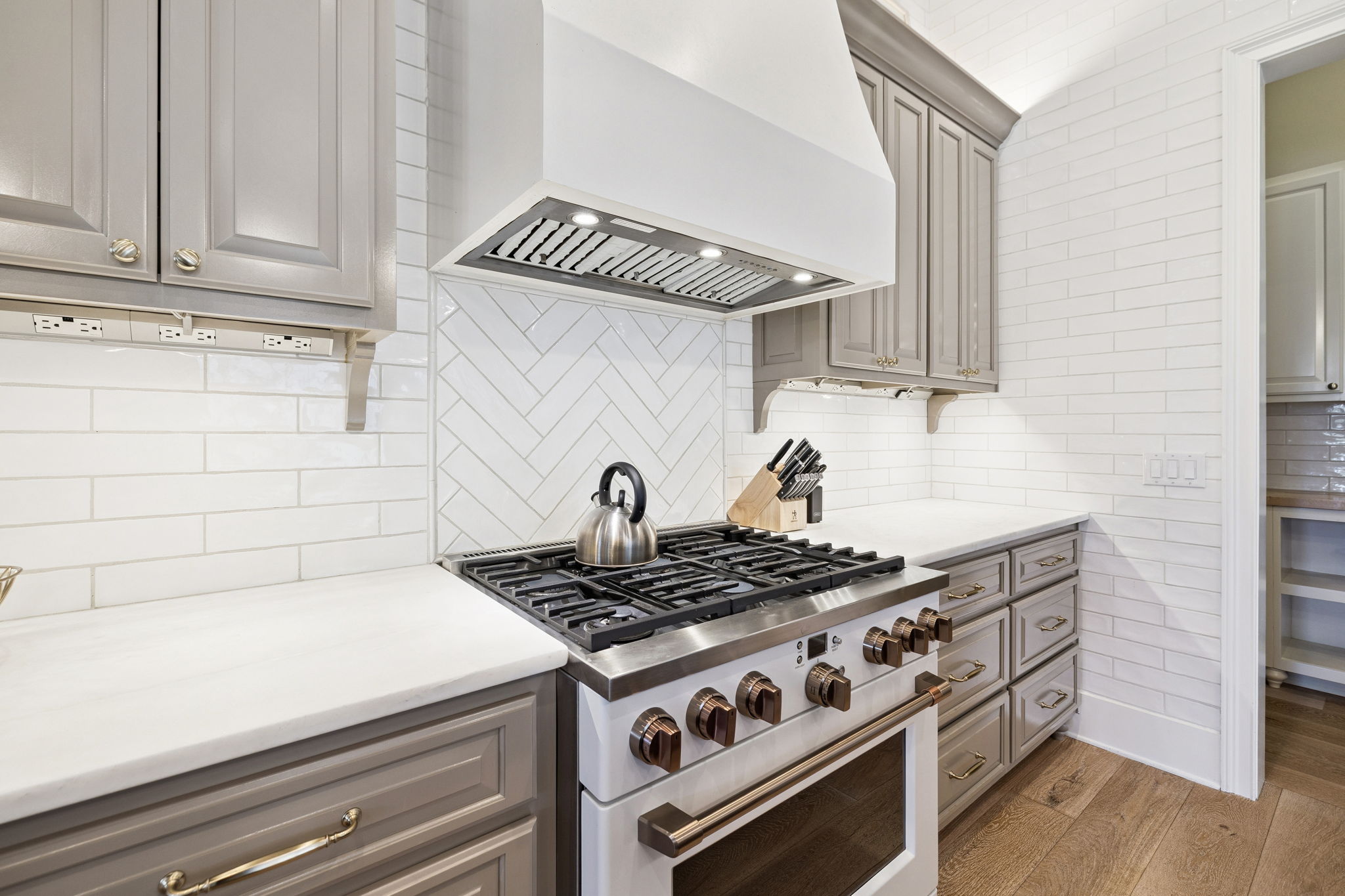 Skinny Love | Photo 13