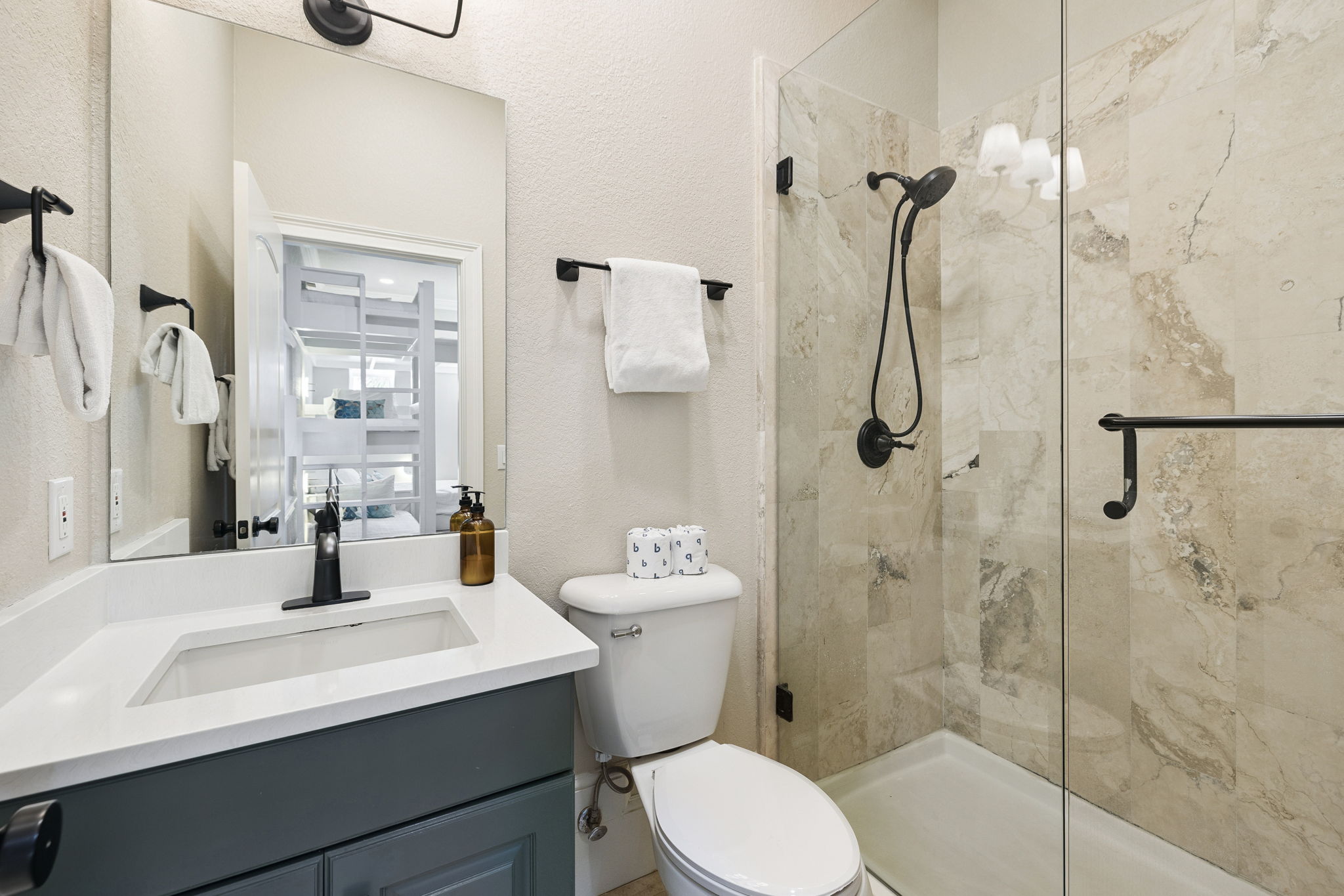 Skinny Love | Photo 14