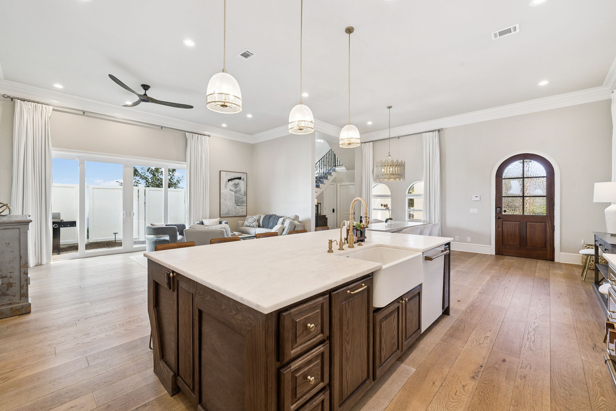 Skinny Love | Photo 10