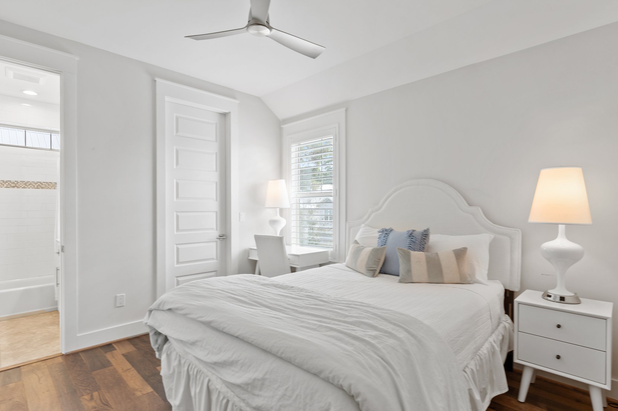 Sun Kissed | Photo 16